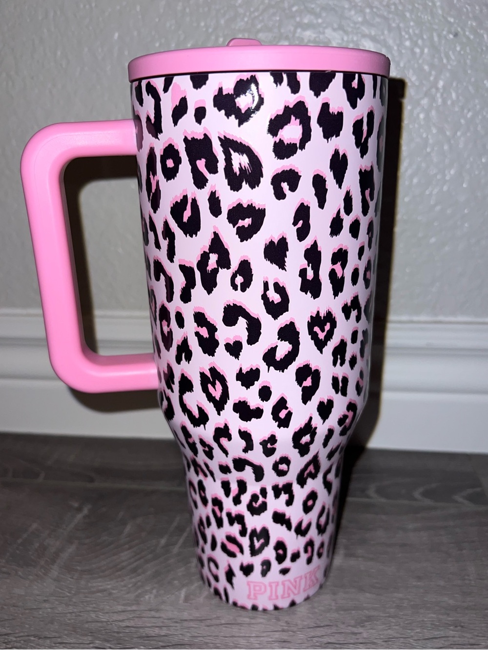 PINK x Hydrojug Leopard 40 oz - Picture 2 of 3